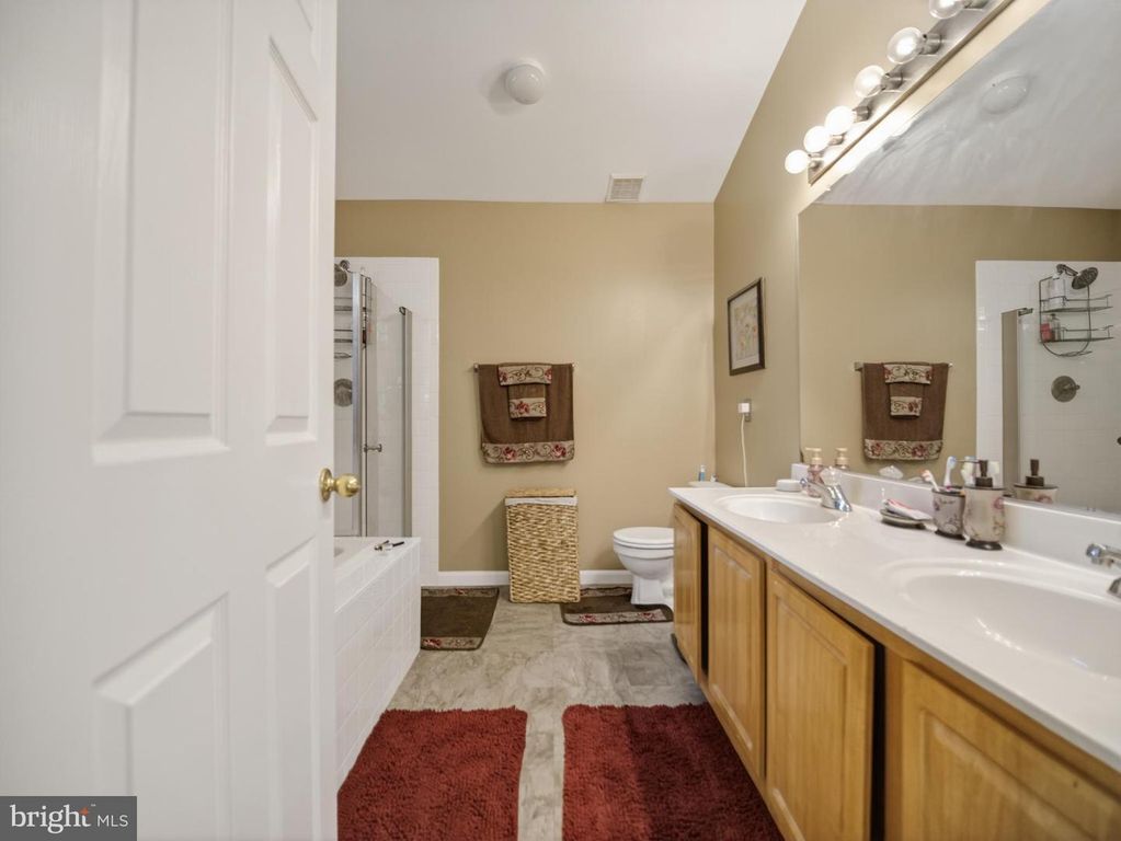 Image 24 of property listing at 10105 MILWAUKEE CT, Largo, MD 20774