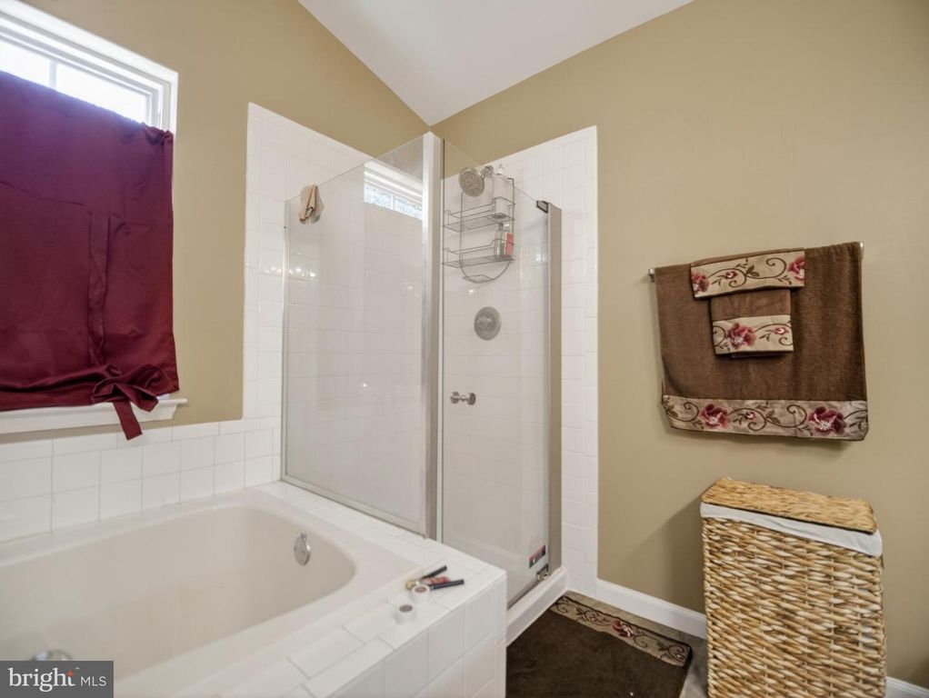 Image 25 of property listing at 10105 MILWAUKEE CT, Largo, MD 20774