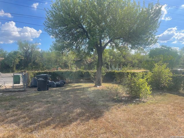 1423 Piedmont Ave, San Antonio, TX 78210