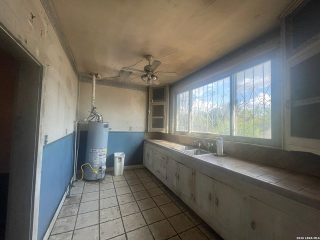 1423 Piedmont Ave, San Antonio, TX 78210