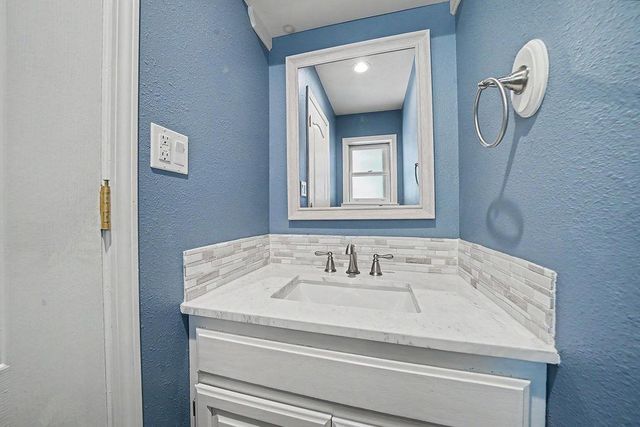 21140 Vista Amorosa Ct, Pine Grove, CA 95665