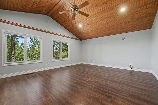 21140 Vista Amorosa Ct, Pine Grove, CA 95665