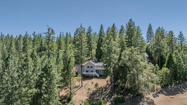 21140 Vista Amorosa Ct, Pine Grove, CA 95665
