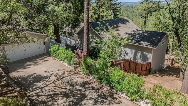 21140 Vista Amorosa Ct, Pine Grove, CA 95665