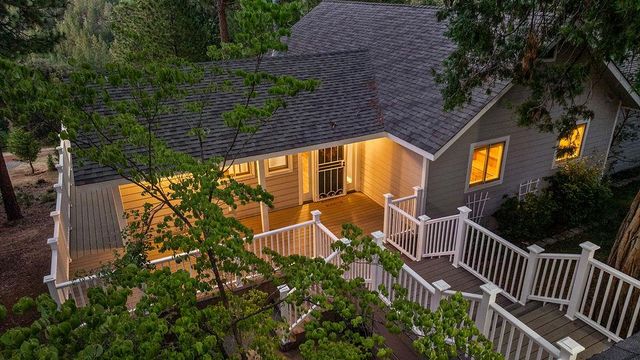 21140 Vista Amorosa Ct, Pine Grove, CA 95665
