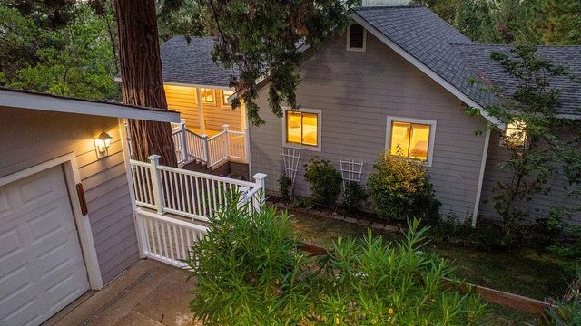 21140 Vista Amorosa Ct, Pine Grove, CA 95665