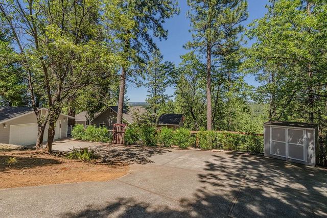 21140 Vista Amorosa Ct, Pine Grove, CA 95665