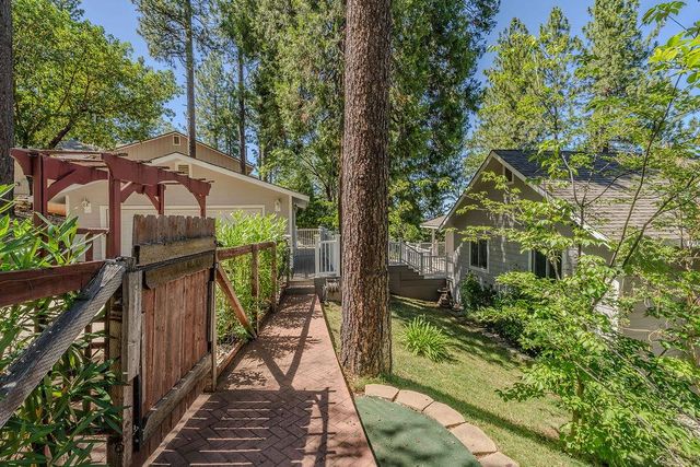 21140 Vista Amorosa Ct, Pine Grove, CA 95665
