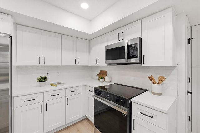 404 BRYAN OAK AVENUE, Brandon, FL 33511