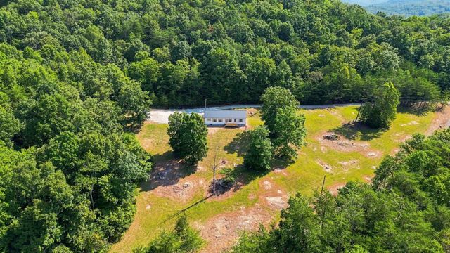 144 R.L Colyer Road, Somerset, KY 42501