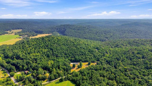 144 R.L Colyer Road, Somerset, KY 42501