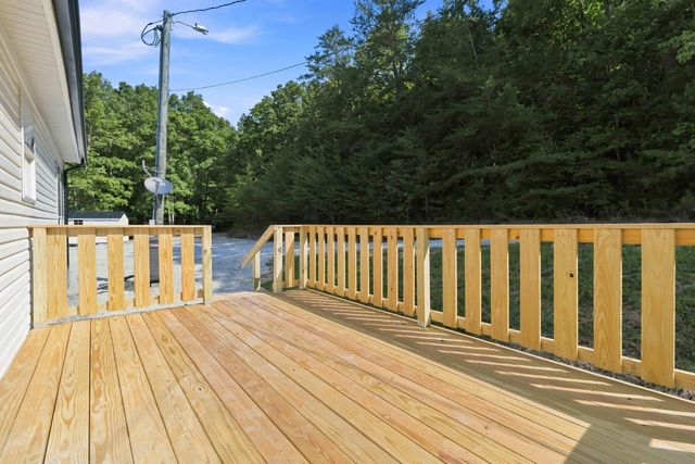 144 R.L Colyer Road, Somerset, KY 42501