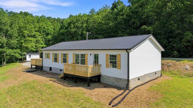 144 R.L Colyer Road, Somerset, KY 42501