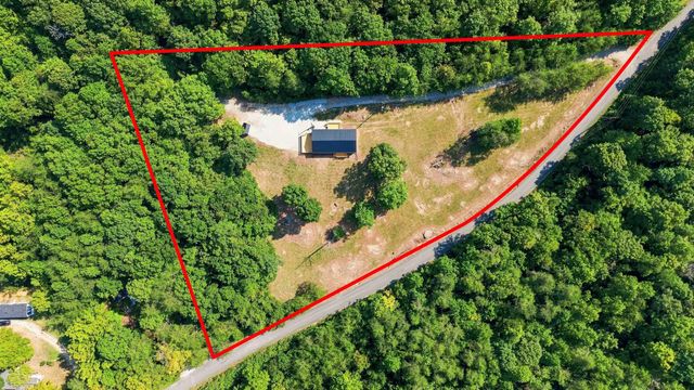 144 R.L Colyer Road, Somerset, KY 42501