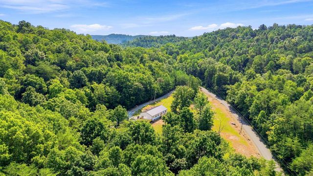 144 R.L Colyer Road, Somerset, KY 42501