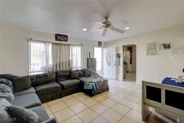 3693 Hilo Avenue, Las Vegas, NV 89104