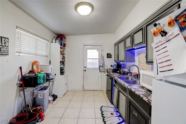 3693 Hilo Avenue, Las Vegas, NV 89104