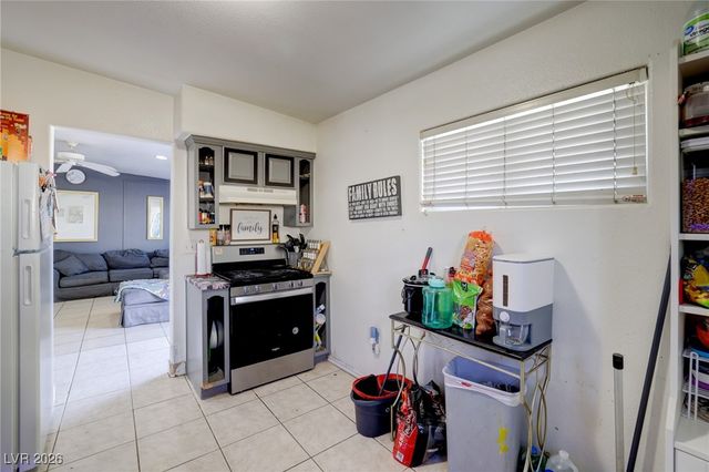3693 Hilo Avenue, Las Vegas, NV 89104