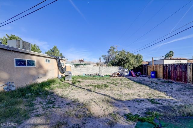 3693 Hilo Avenue, Las Vegas, NV 89104