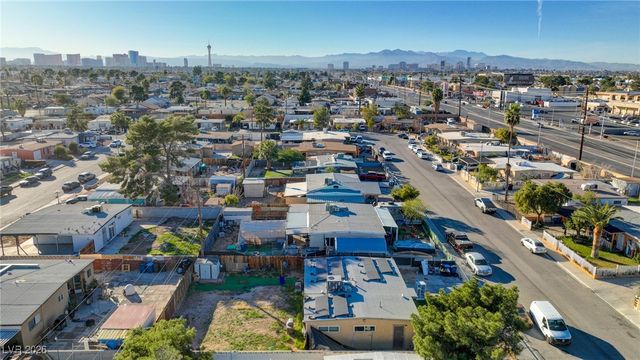 3693 Hilo Avenue, Las Vegas, NV 89104