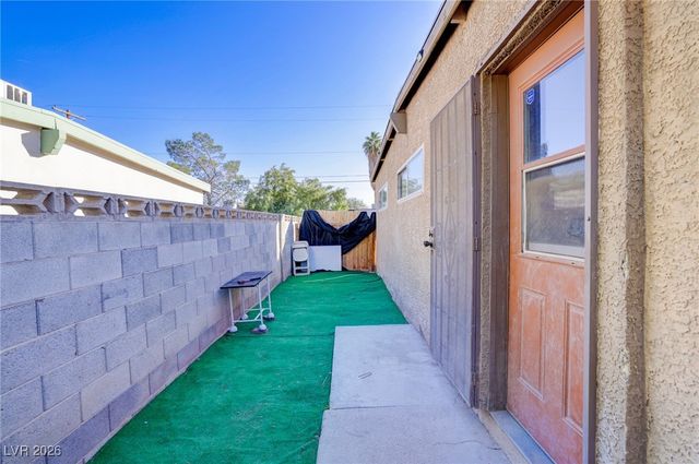 3693 Hilo Avenue, Las Vegas, NV 89104