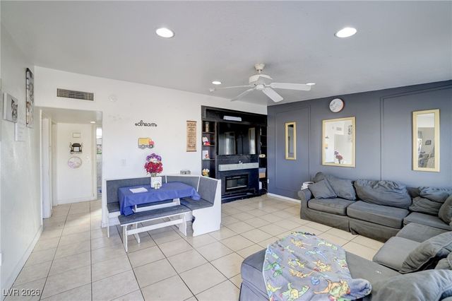 3693 Hilo Avenue, Las Vegas, NV 89104