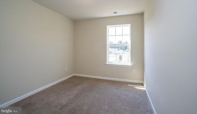 121 MAZZEO DR, Glassboro, NJ 08028