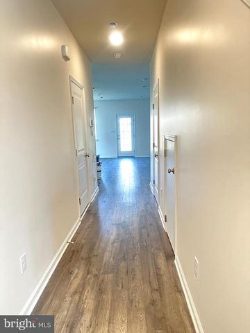 121 MAZZEO DR, Glassboro, NJ 08028