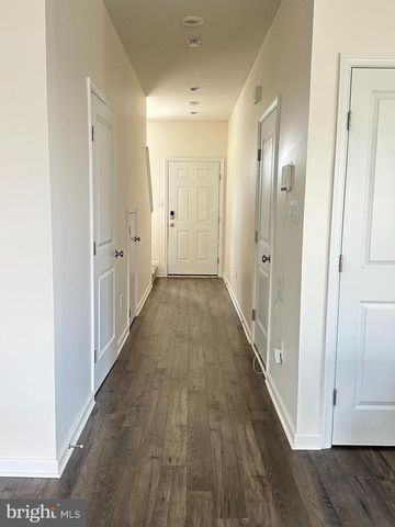 121 MAZZEO DR, Glassboro, NJ 08028