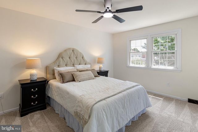 13 BLACK RD, New Castle, DE 19720