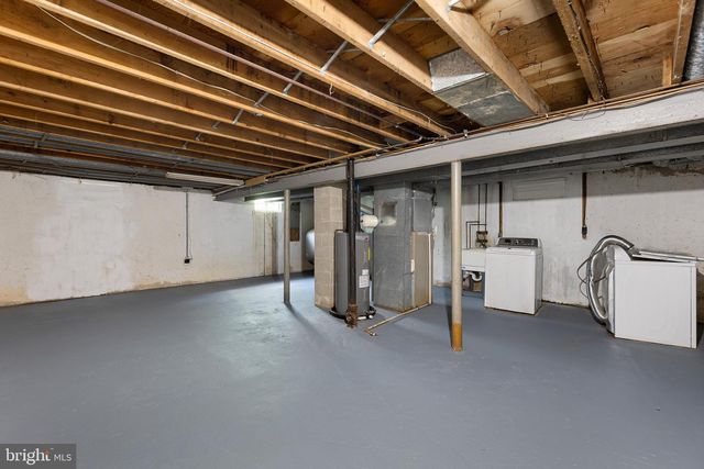 13 BLACK RD, New Castle, DE 19720