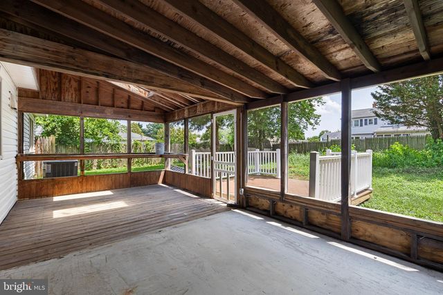 13 BLACK RD, New Castle, DE 19720