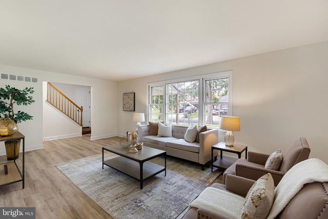 13 BLACK RD, New Castle, DE 19720