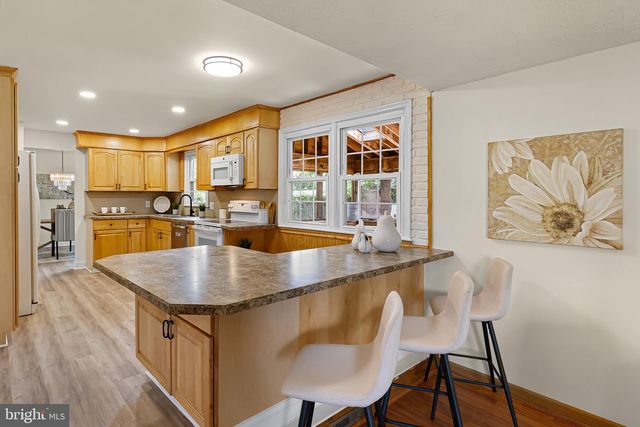13 BLACK RD, New Castle, DE 19720