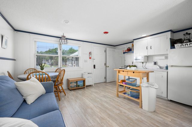 194 Captain Chase Road UNIT 3, Dennis Port, MA 02639
