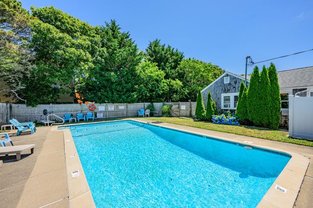 194 Captain Chase Road UNIT 3, Dennis Port, MA 02639