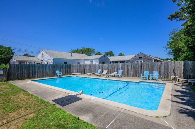194 Captain Chase Road UNIT 3, Dennis Port, MA 02639