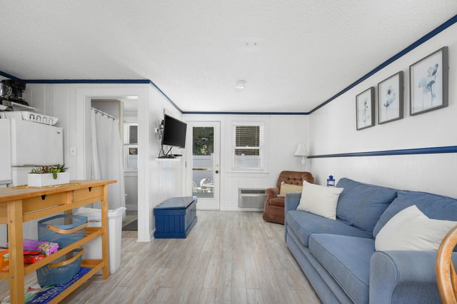 194 Captain Chase Road UNIT 3, Dennis Port, MA 02639