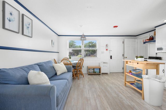 194 Captain Chase Road UNIT 3, Dennis Port, MA 02639
