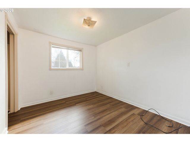 1310 W QUINALT St, Springfield, OR 97477