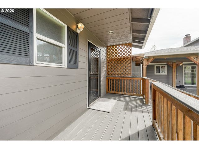 1310 W QUINALT St, Springfield, OR 97477