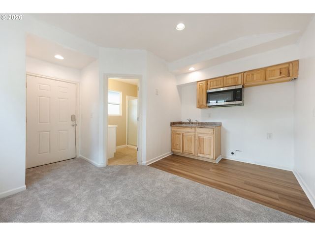 1310 W QUINALT St, Springfield, OR 97477