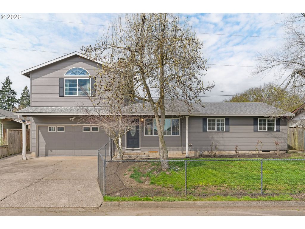 1310 W QUINALT St, Springfield, OR 97477