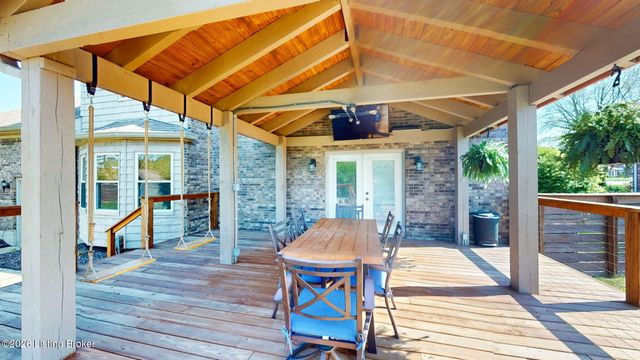 1039 Cobblestone Cir, Pioneer Village, KY 40165