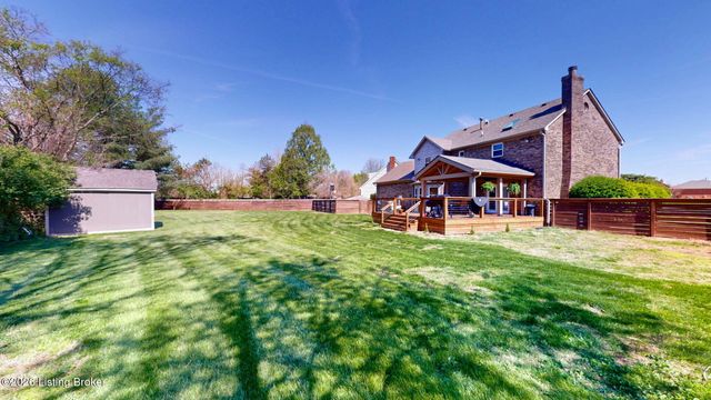 1039 Cobblestone Cir, Pioneer Village, KY 40165