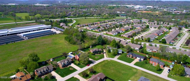 1039 Cobblestone Cir, Pioneer Village, KY 40165