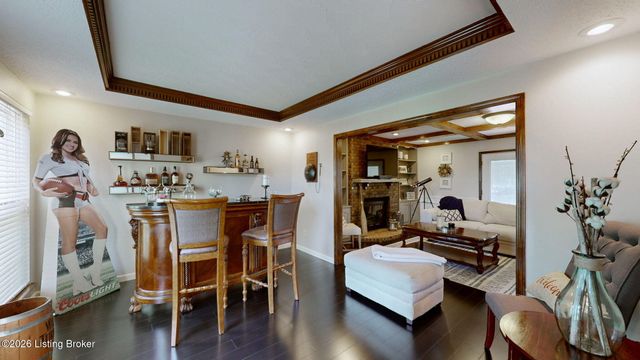 1039 Cobblestone Cir, Pioneer Village, KY 40165