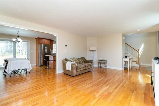 391 Franklin St 1, Hanson, MA 02341