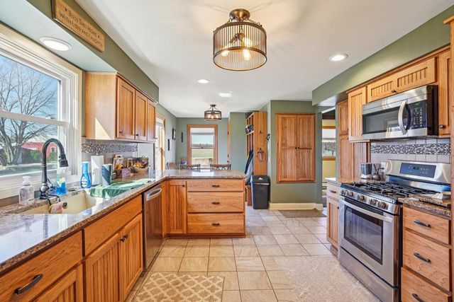 N4691 County Road HH, Mauston, WI 53948