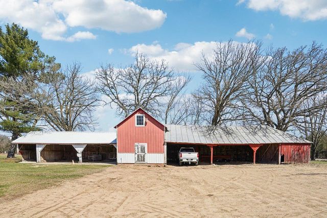 N4691 County Road HH, Mauston, WI 53948